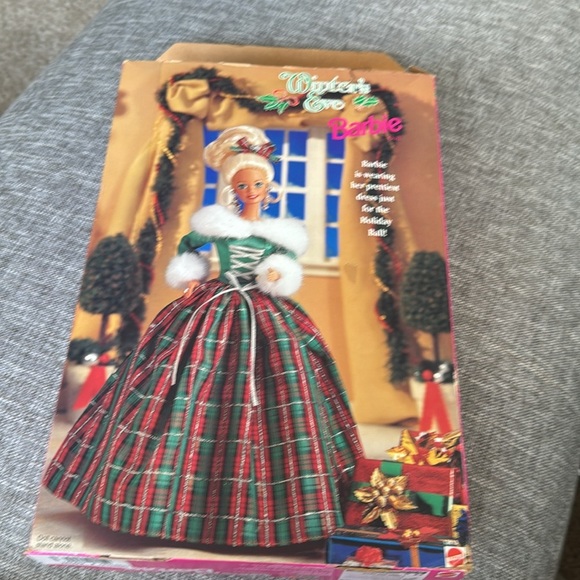 Barbie doll winter eve new inbox - Picture 6 of 6